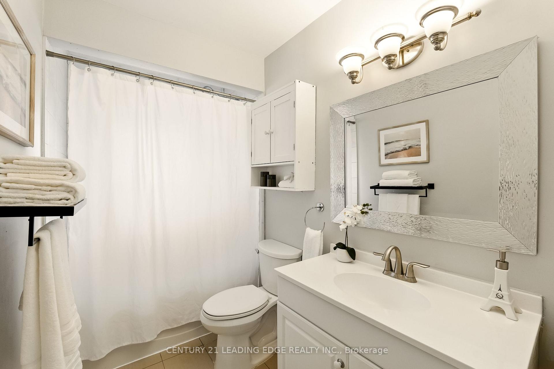 Photo 24 of 545 Capilano Crescent, Oshawa, Donevan — HOMEH