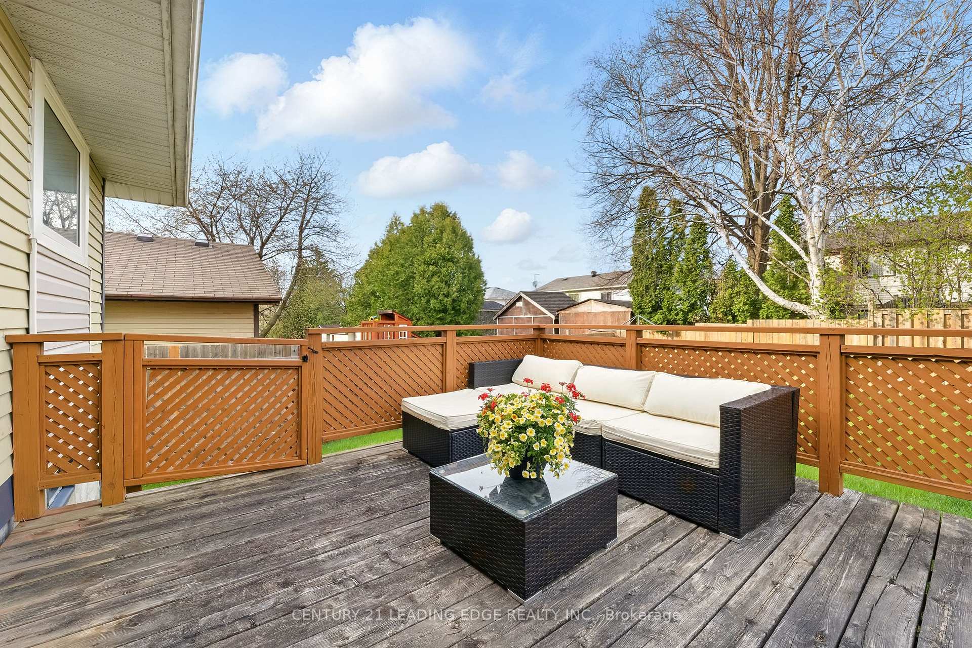 Photo 44 of 545 Capilano Crescent, Oshawa, Donevan — HOMEH