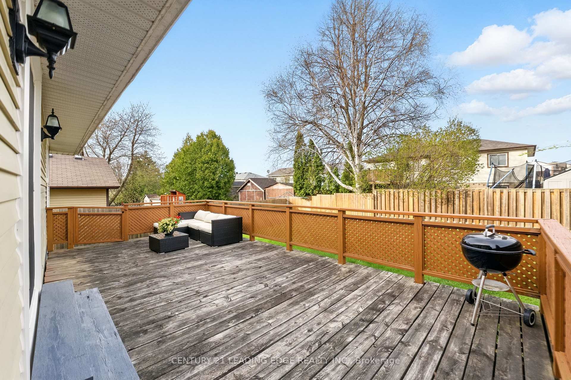 Photo 32 of 545 Capilano Crescent, Oshawa, Donevan — HOMEH