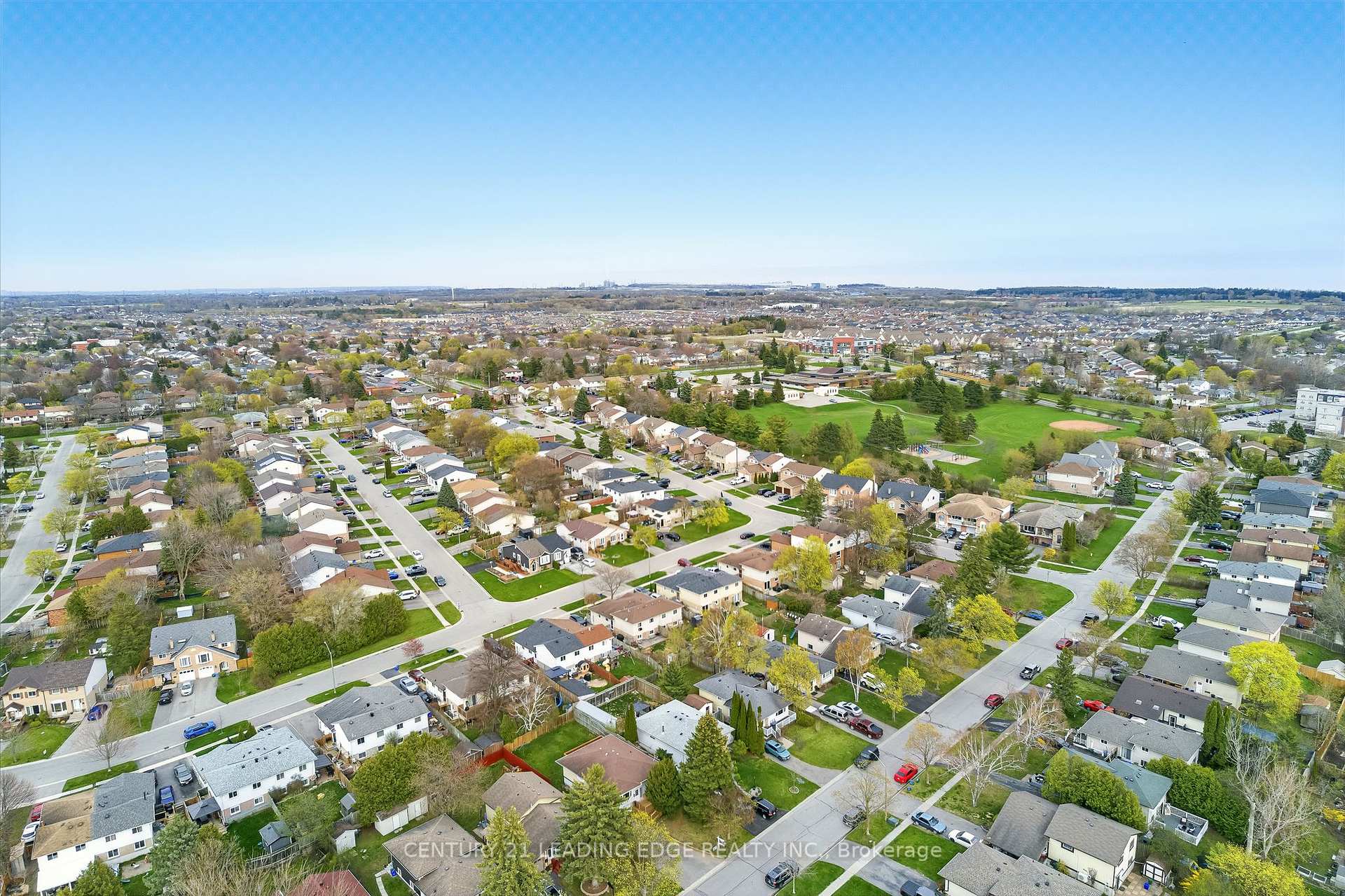 Photo 46 of 545 Capilano Crescent, Oshawa, Donevan — HOMEH