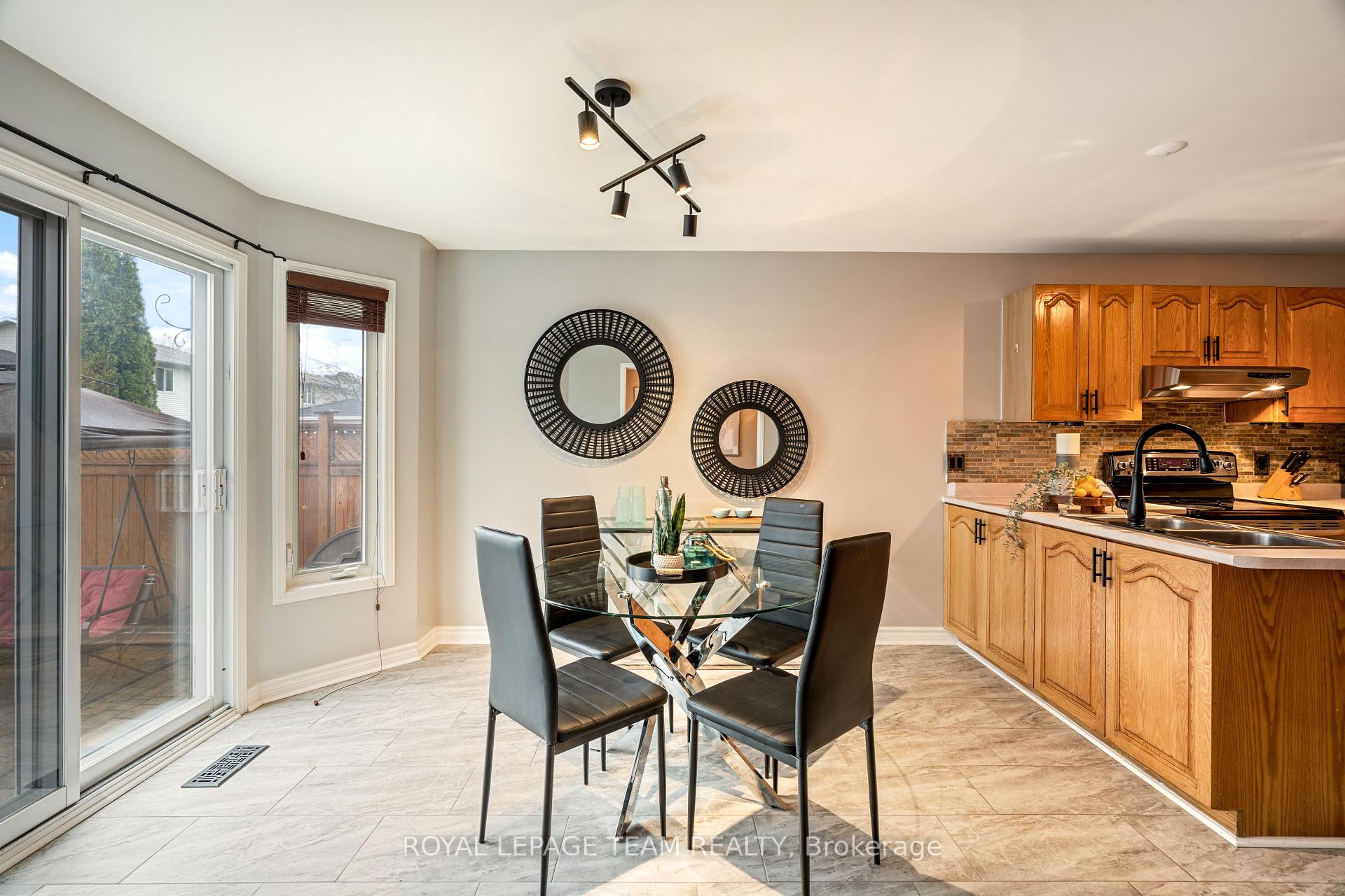 Photo 11 of 1648 Toulouse Crescent, Ottawa, Orleans/Sunridge — HOMEH