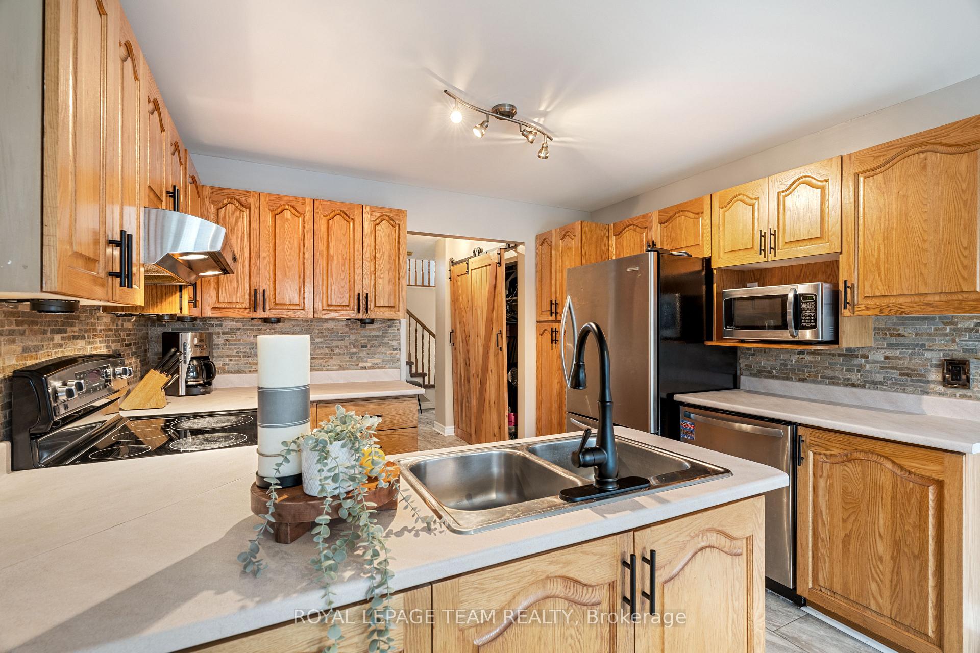 Photo 22 of 1648 Toulouse Crescent, Ottawa, Orleans/Sunridge — HOMEH