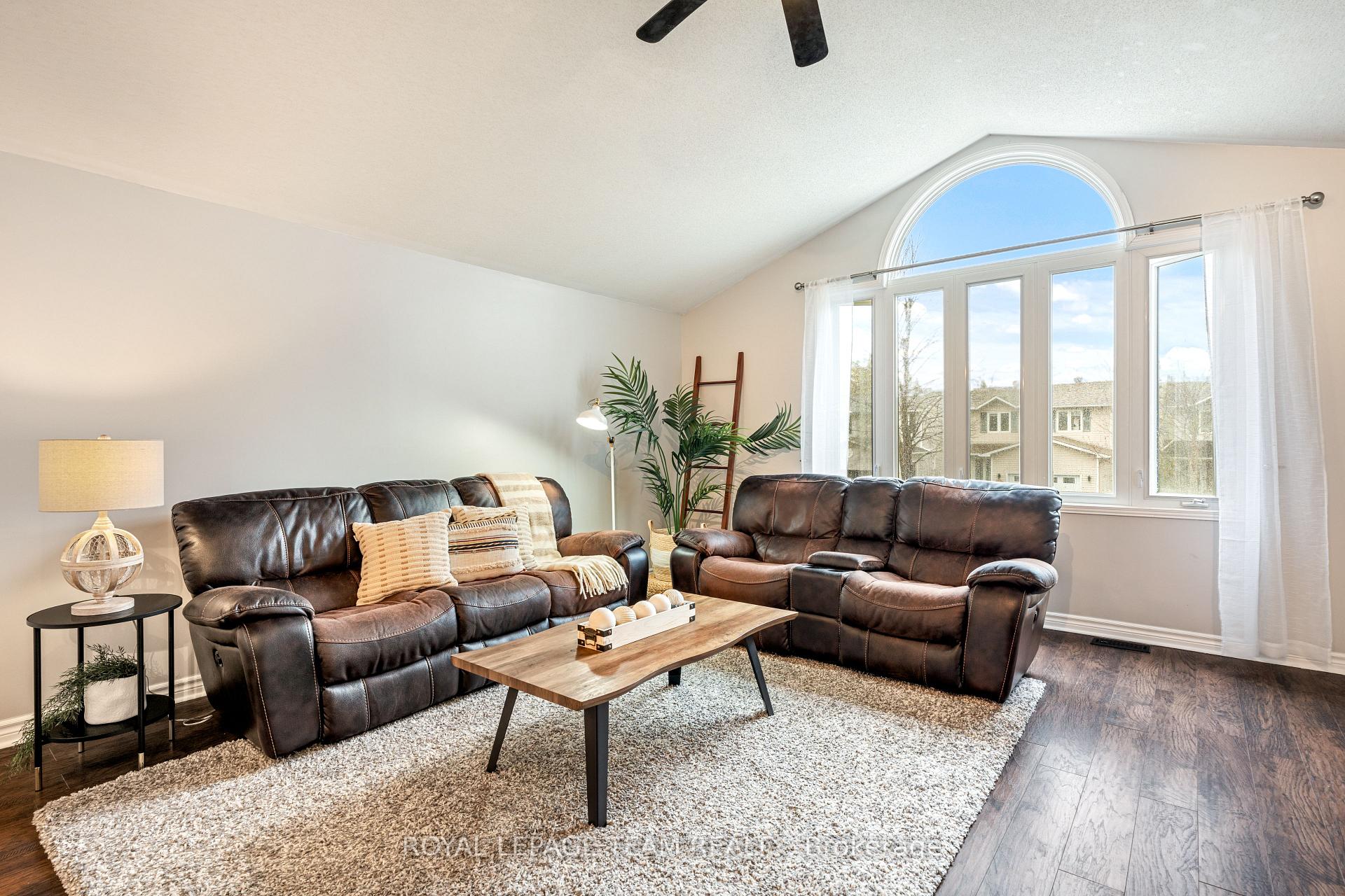 Photo 19 of 1648 Toulouse Crescent, Ottawa, Orleans/Sunridge — HOMEH