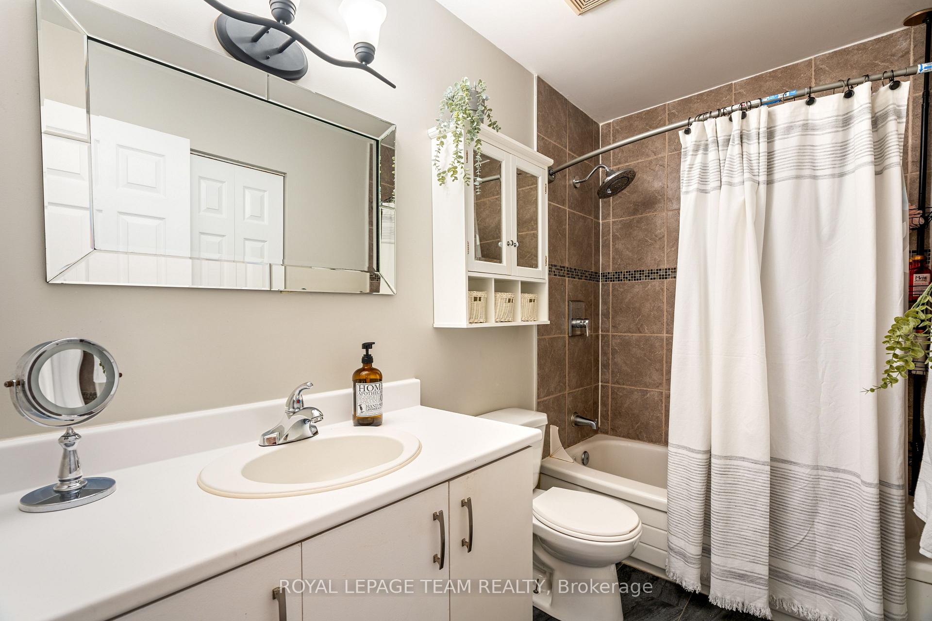 Photo 16 of 1648 Toulouse Crescent, Ottawa, Orleans/Sunridge — HOMEH