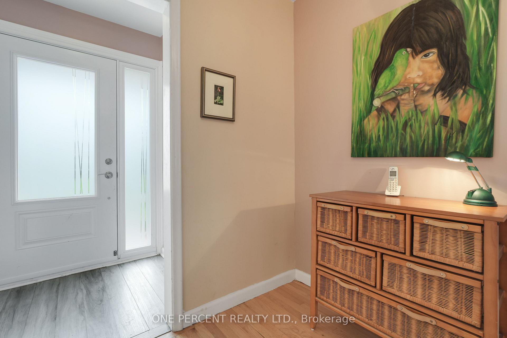 Photo 3 of 1284 Joyce Crescent, Ottawa, Bel Air Heights — HOMEH