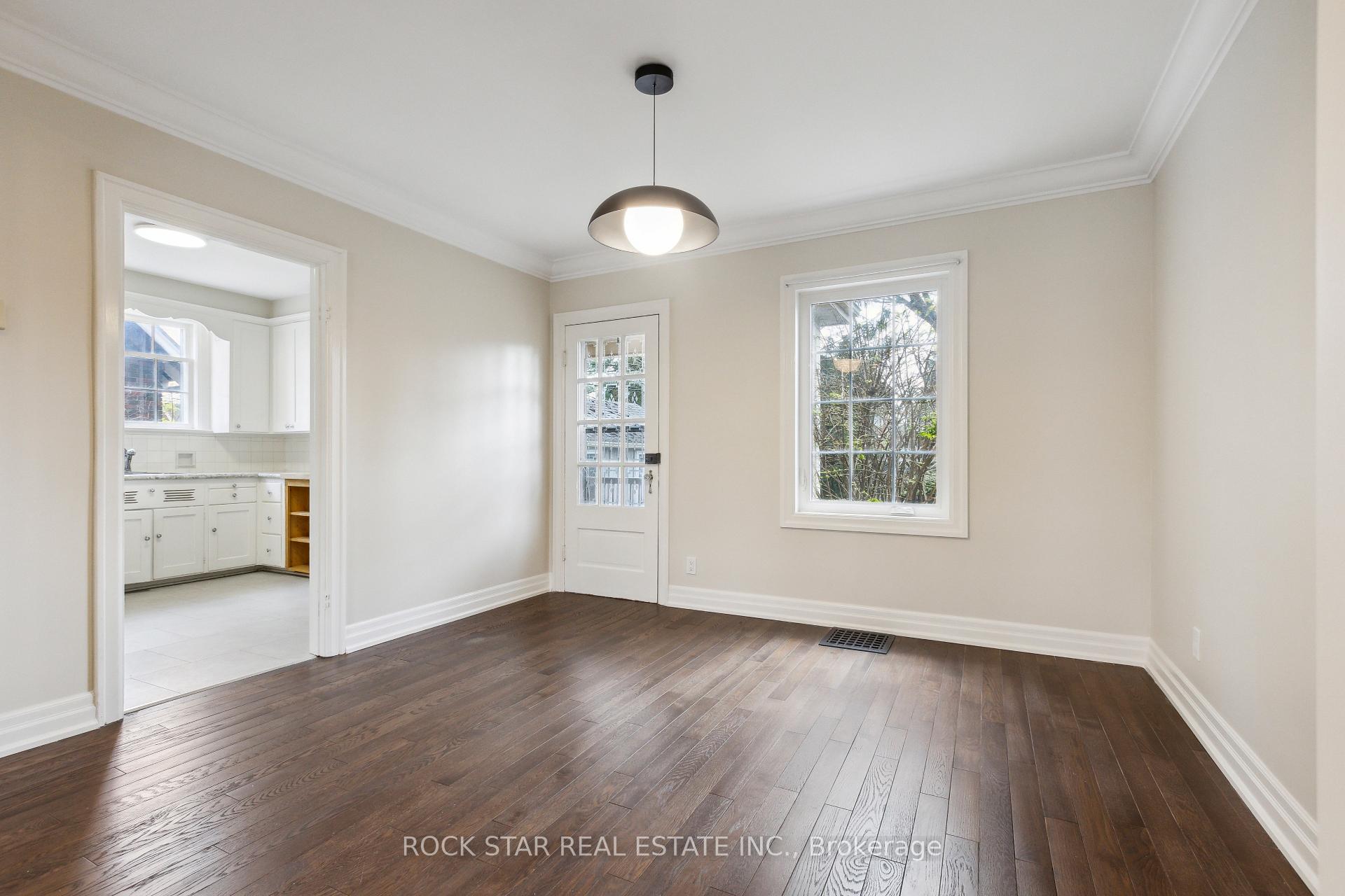 Photo 11 of 127 Krug Street, Kitchener — HOMEH