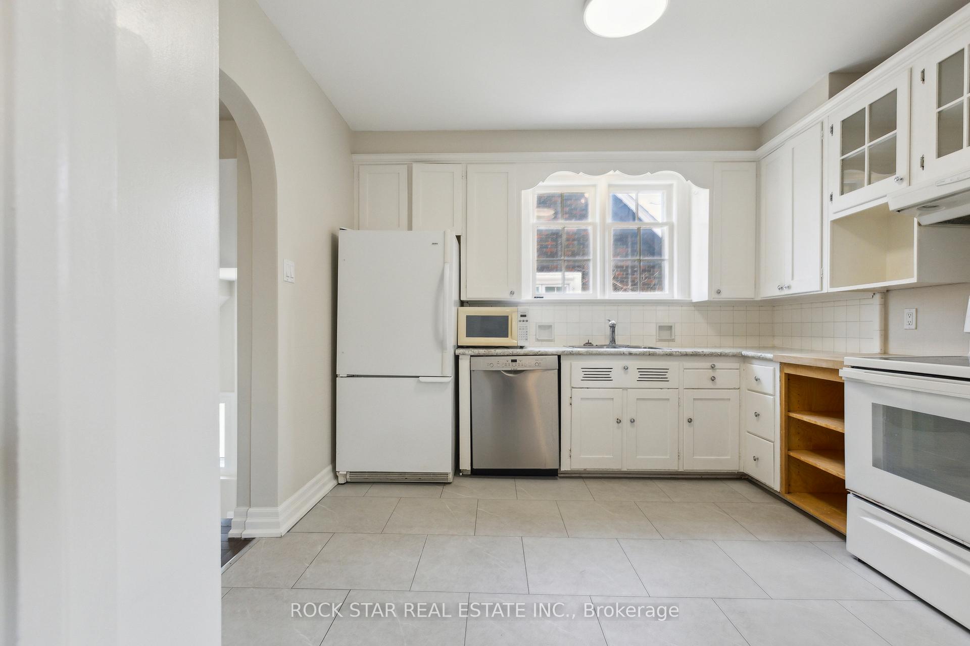 Photo 16 of 127 Krug Street, Kitchener — HOMEH