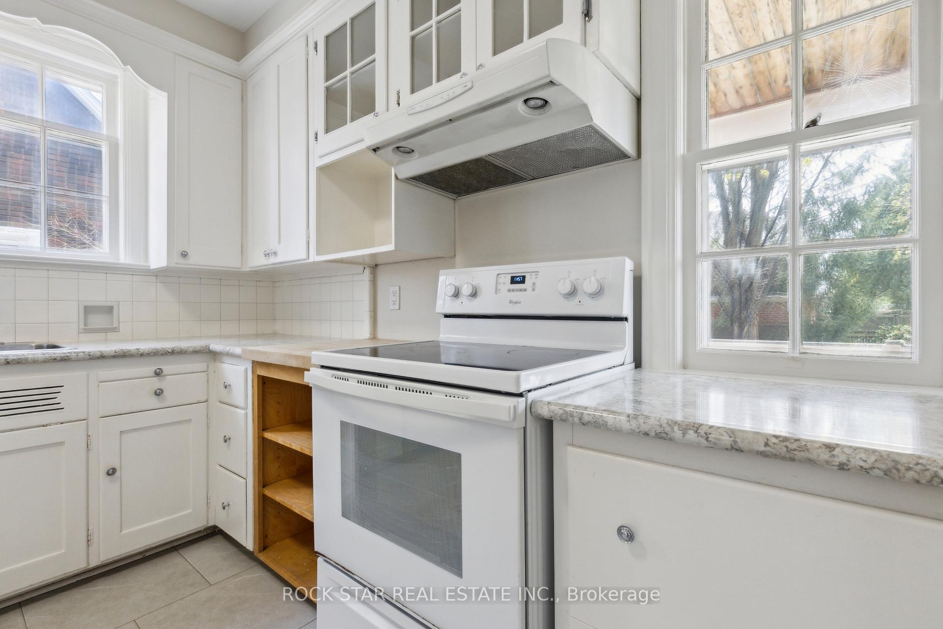 Photo 17 of 127 Krug Street, Kitchener — HOMEH