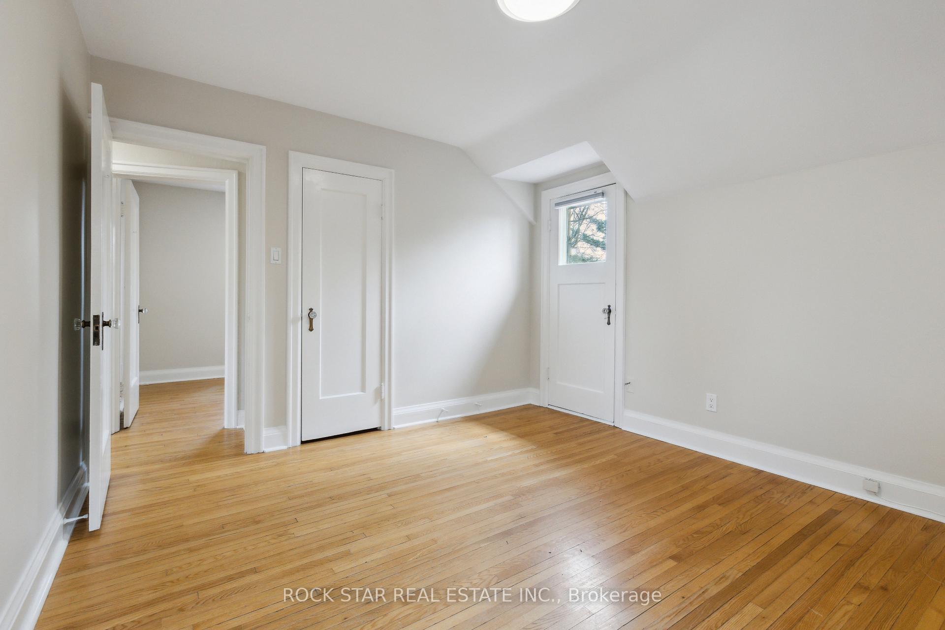 Photo 19 of 127 Krug Street, Kitchener — HOMEH