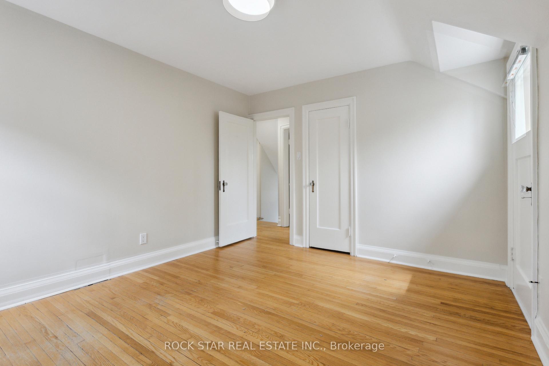 Photo 20 of 127 Krug Street, Kitchener — HOMEH