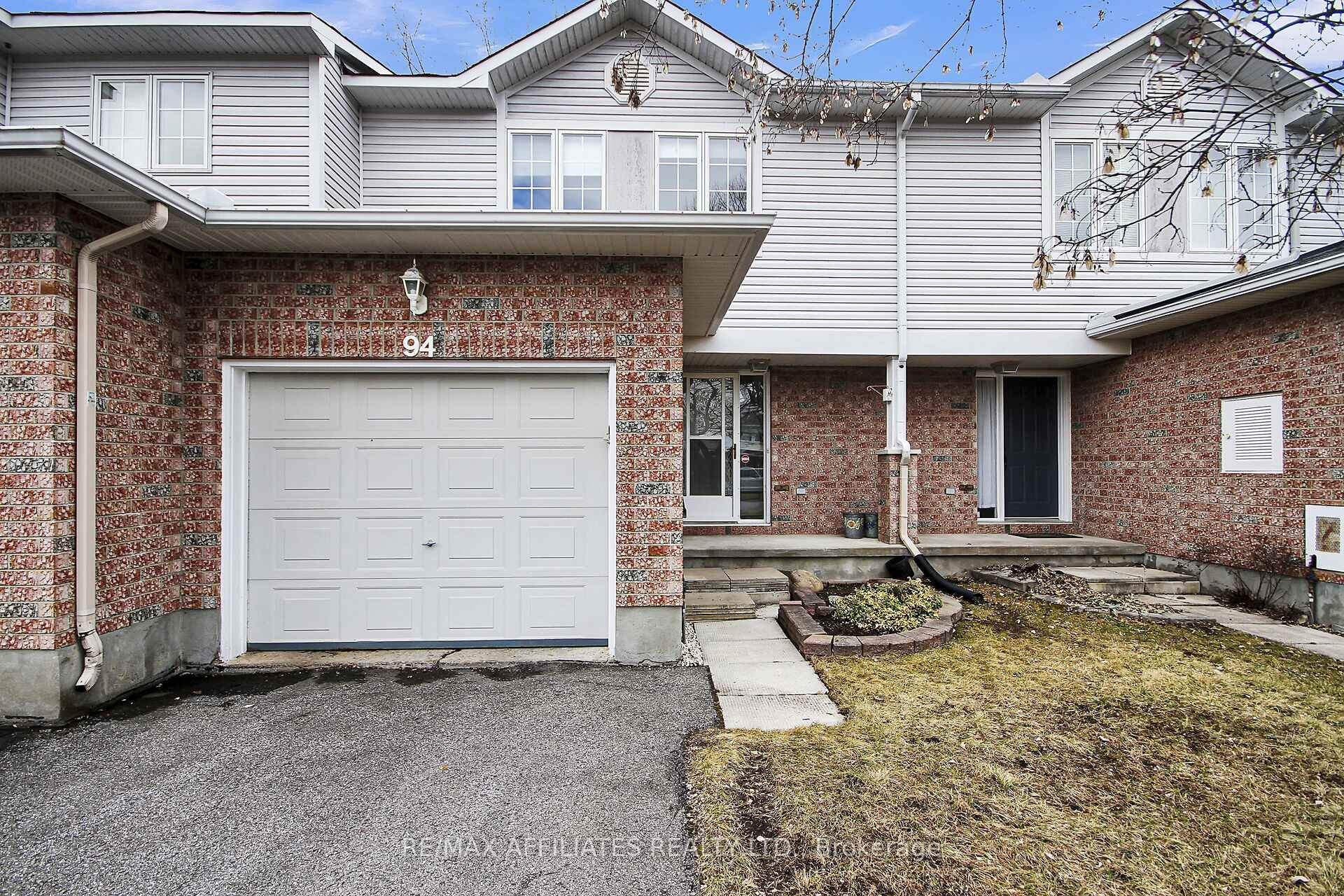 Front of 94 Whalings Circle