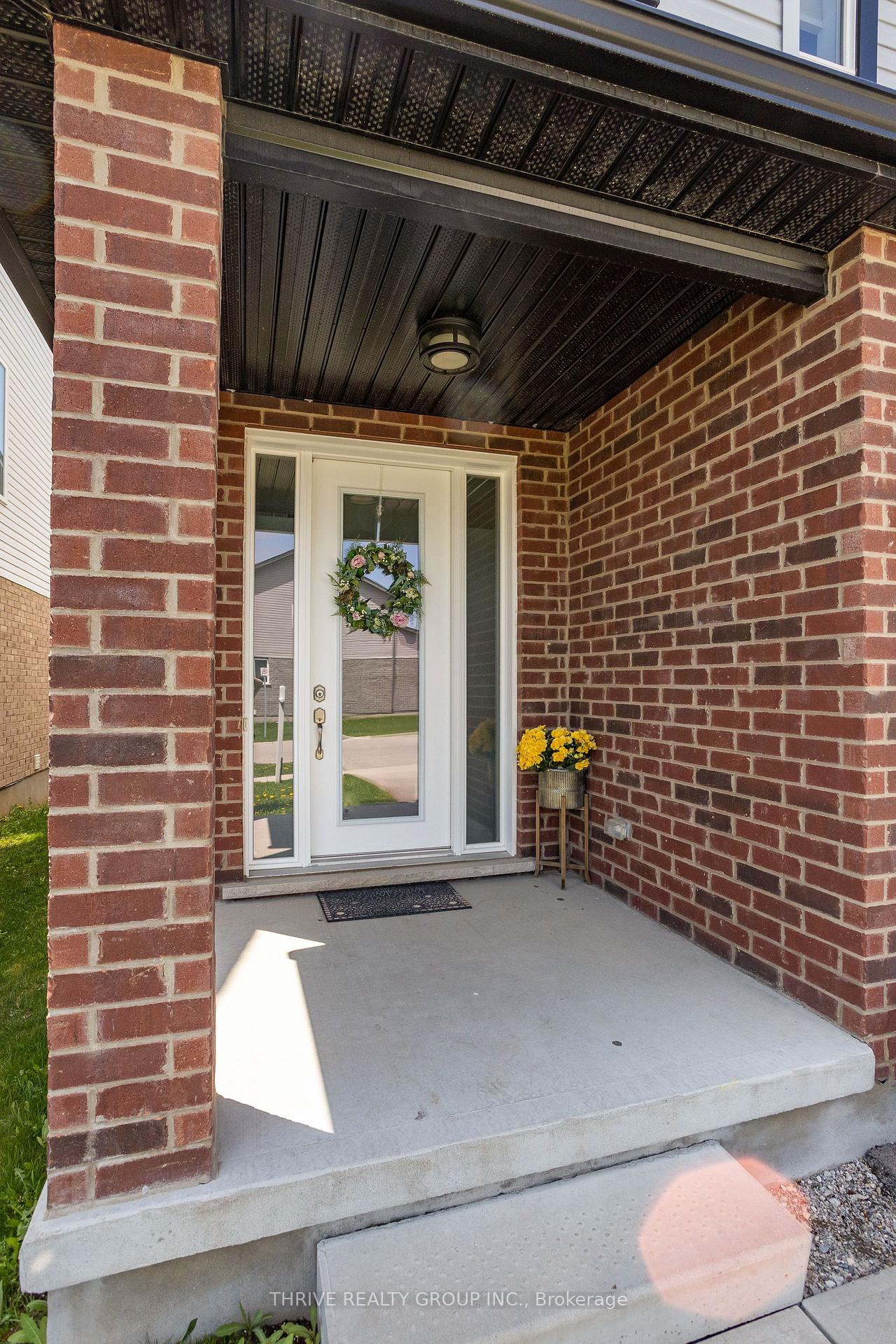 Photo 17 of 2079 Cedarpark Drive, London, North D — HOMEH