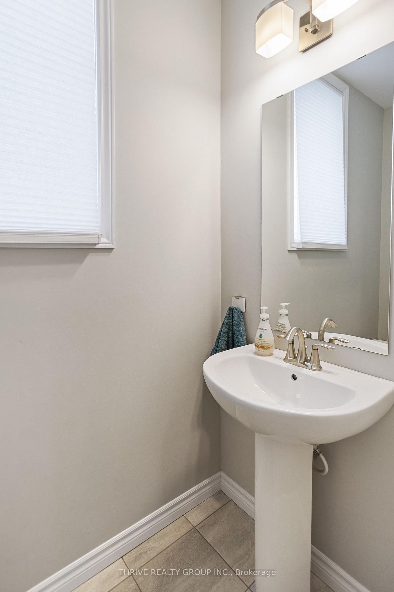 Photo 12 of 2079 Cedarpark Drive, London, North D — HOMEH