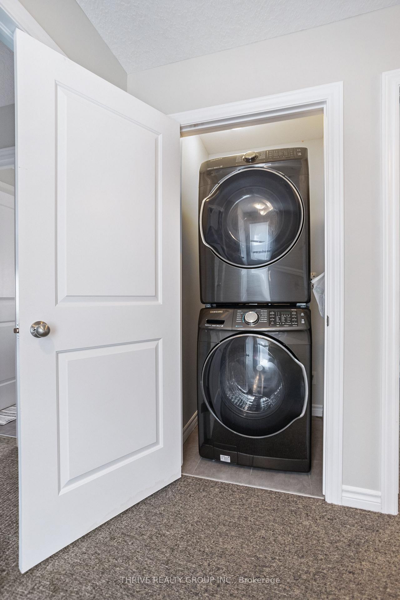 Photo 30 of 2079 Cedarpark Drive, London, North D — HOMEH