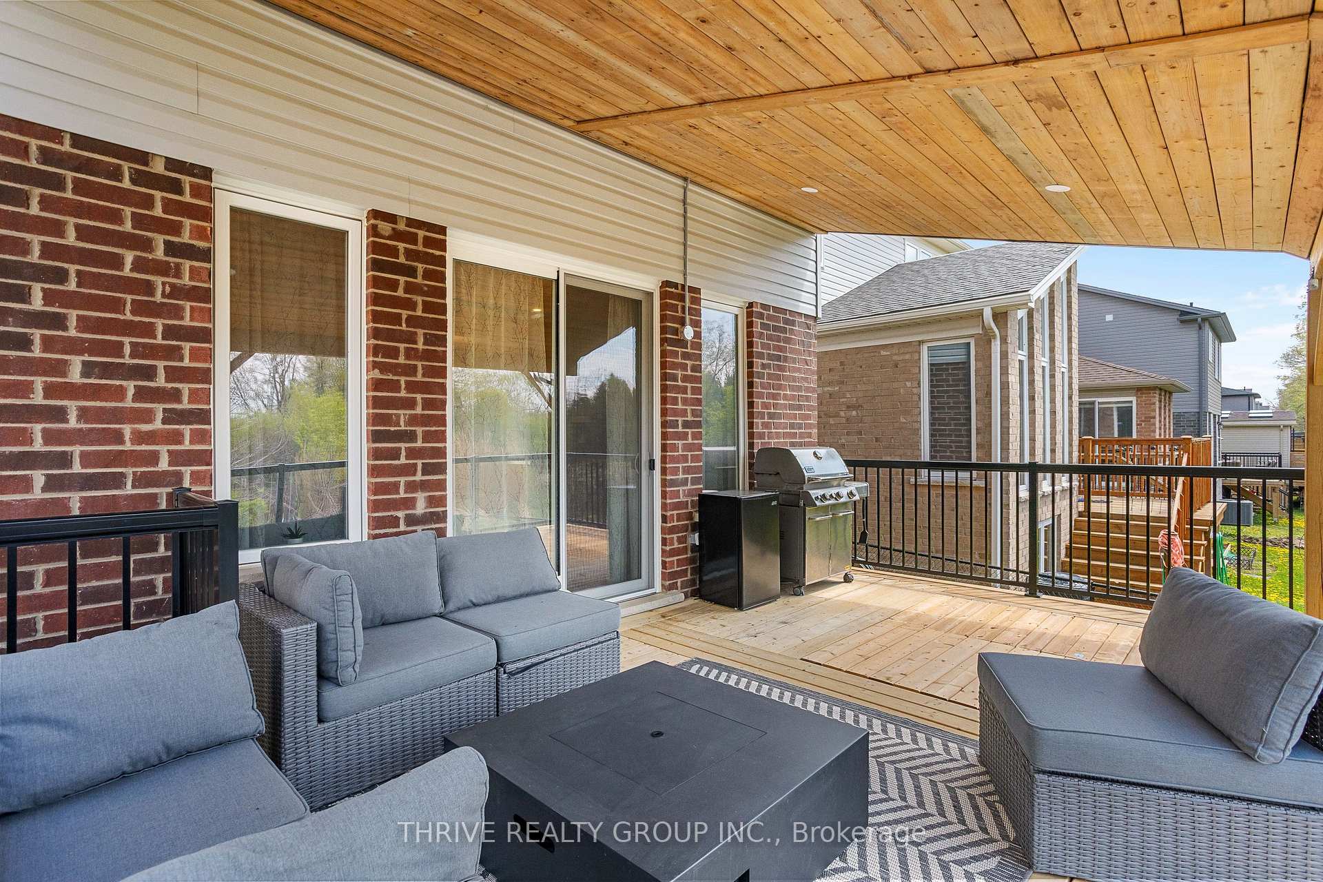 Photo 35 of 2079 Cedarpark Drive, London, North D — HOMEH
