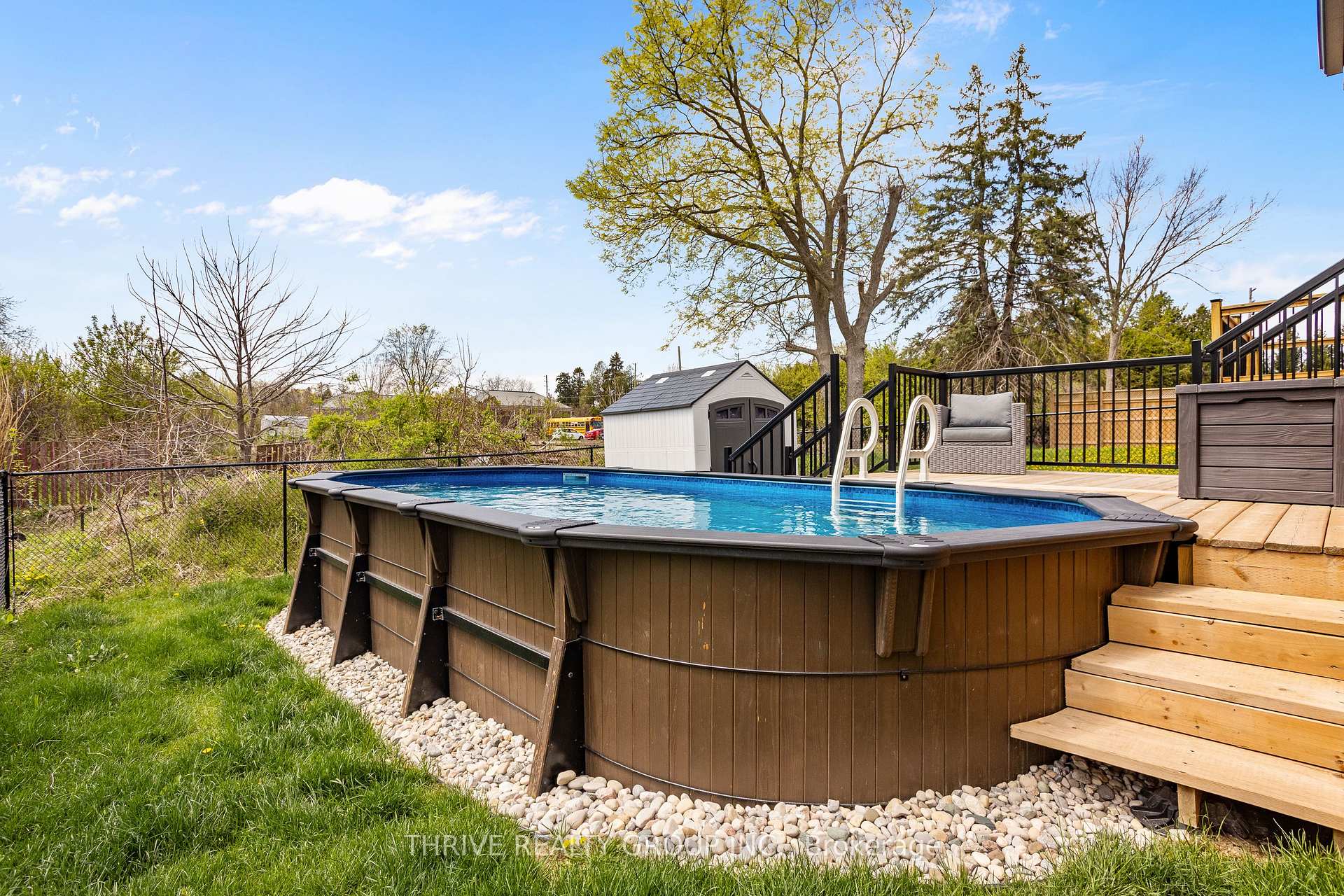 Photo 40 of 2079 Cedarpark Drive, London, North D — HOMEH