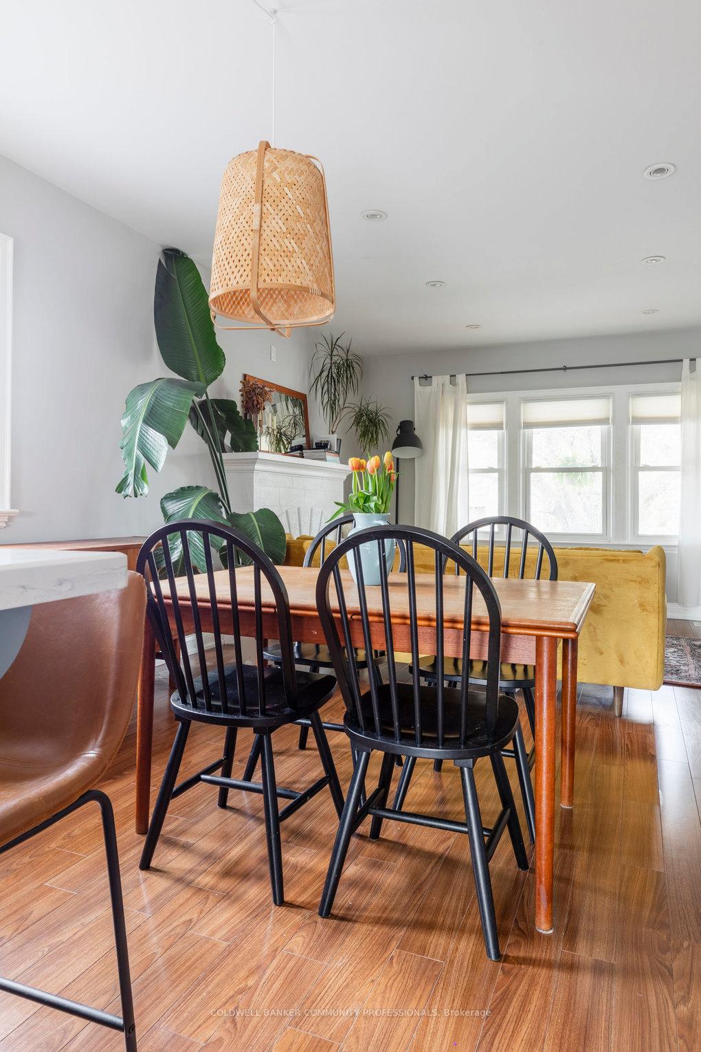 Photo 6 of 938 Lawrence Road, Hamilton, Rosedale — HOMEH