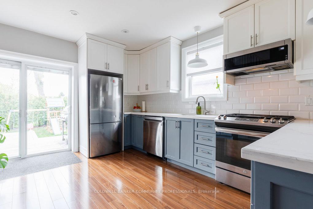 Photo 3 of 938 Lawrence Road, Hamilton, Rosedale — HOMEH