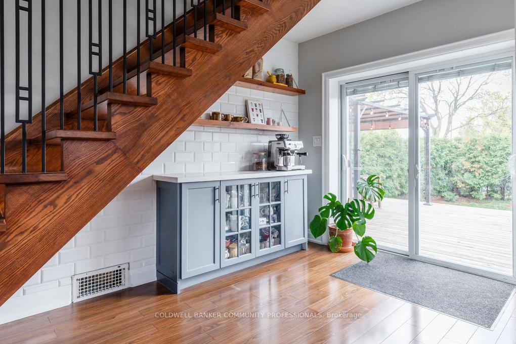 Photo 7 of 938 Lawrence Road, Hamilton, Rosedale — HOMEH