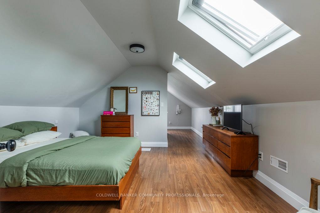 Photo 17 of 938 Lawrence Road, Hamilton, Rosedale — HOMEH