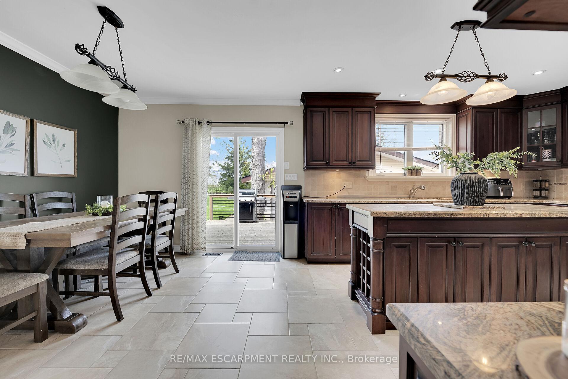 Photo 13 of 1214 Golf Club Road, Hamilton, Rural Glanbrook — HOMEH