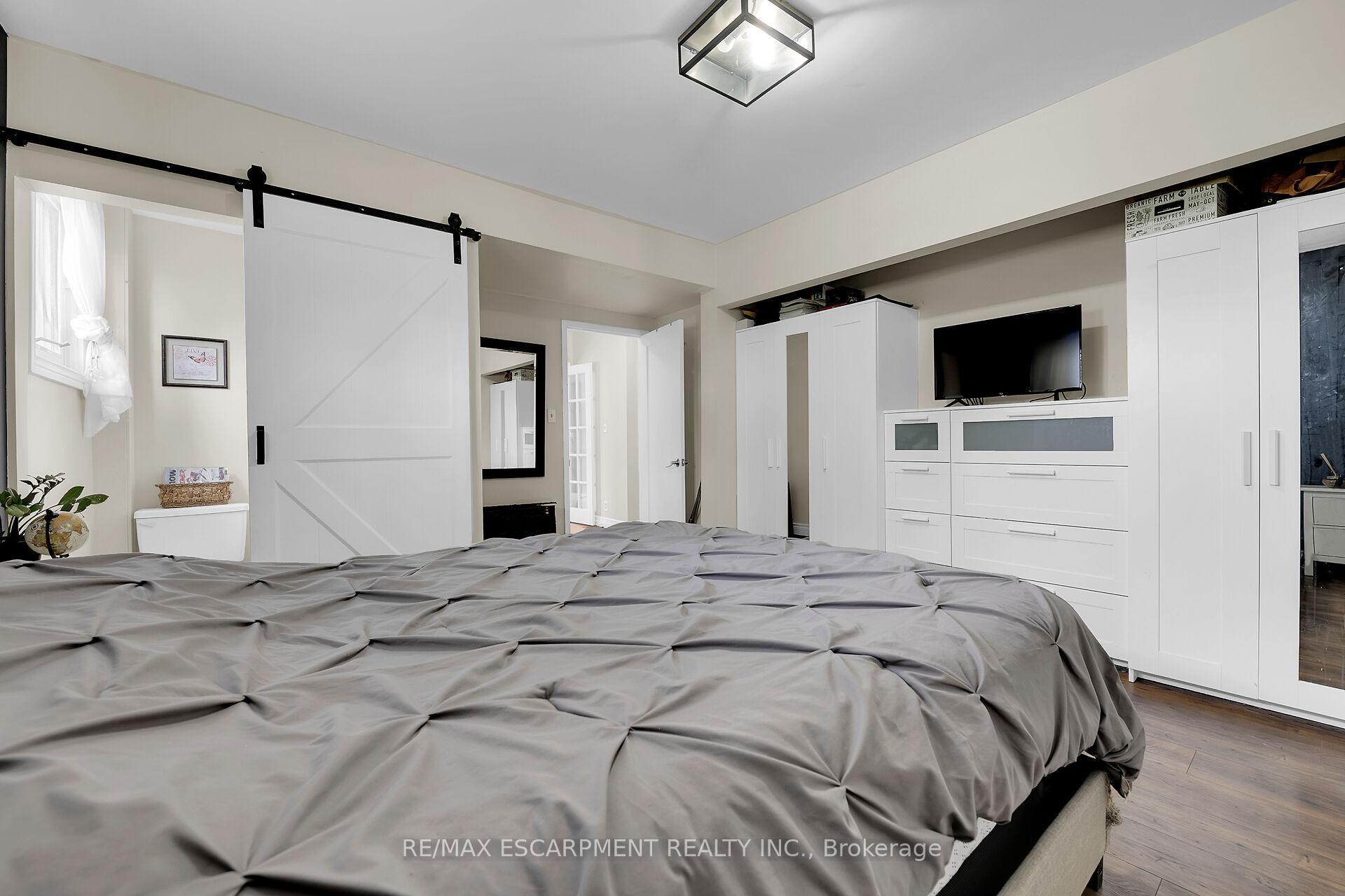 Photo 21 of 1214 Golf Club Road, Hamilton, Rural Glanbrook — HOMEH