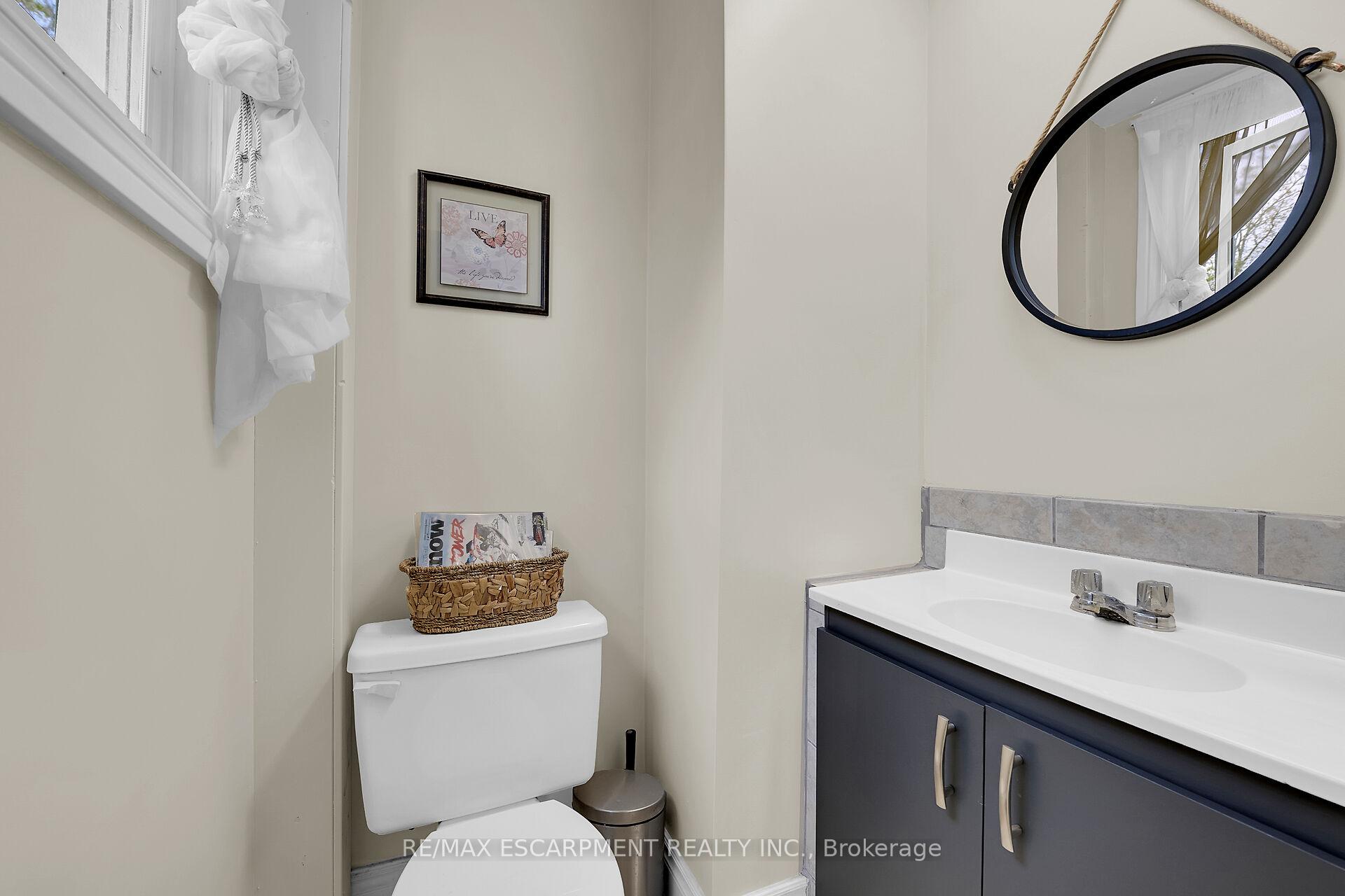 Photo 15 of 1214 Golf Club Road, Hamilton, Rural Glanbrook — HOMEH