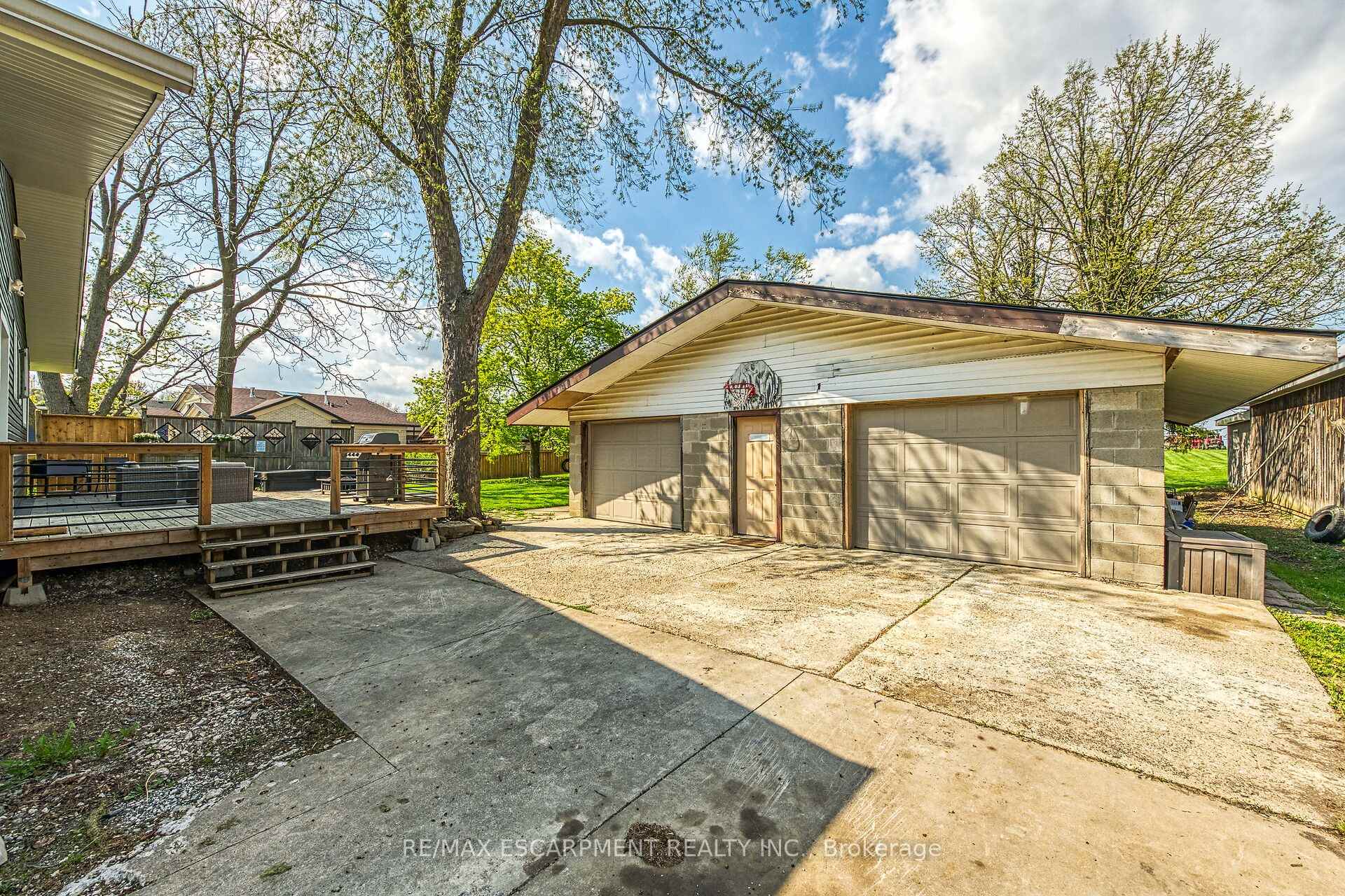 Photo 45 of 1214 Golf Club Road, Hamilton, Rural Glanbrook — HOMEH