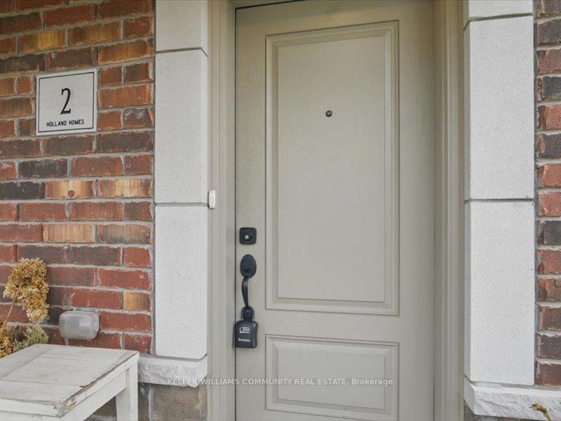 Photo 5 of Unit 2, 35 Hanning Court, Clarington, Bowmanville — HOMEH