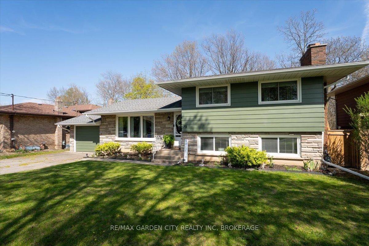 Photo 6 of 73 Alexandra Boulevard, St. Catharines, Secord Woods — HOMEH
