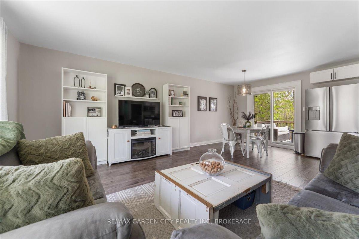 Photo 31 of 73 Alexandra Boulevard, St. Catharines, Secord Woods — HOMEH