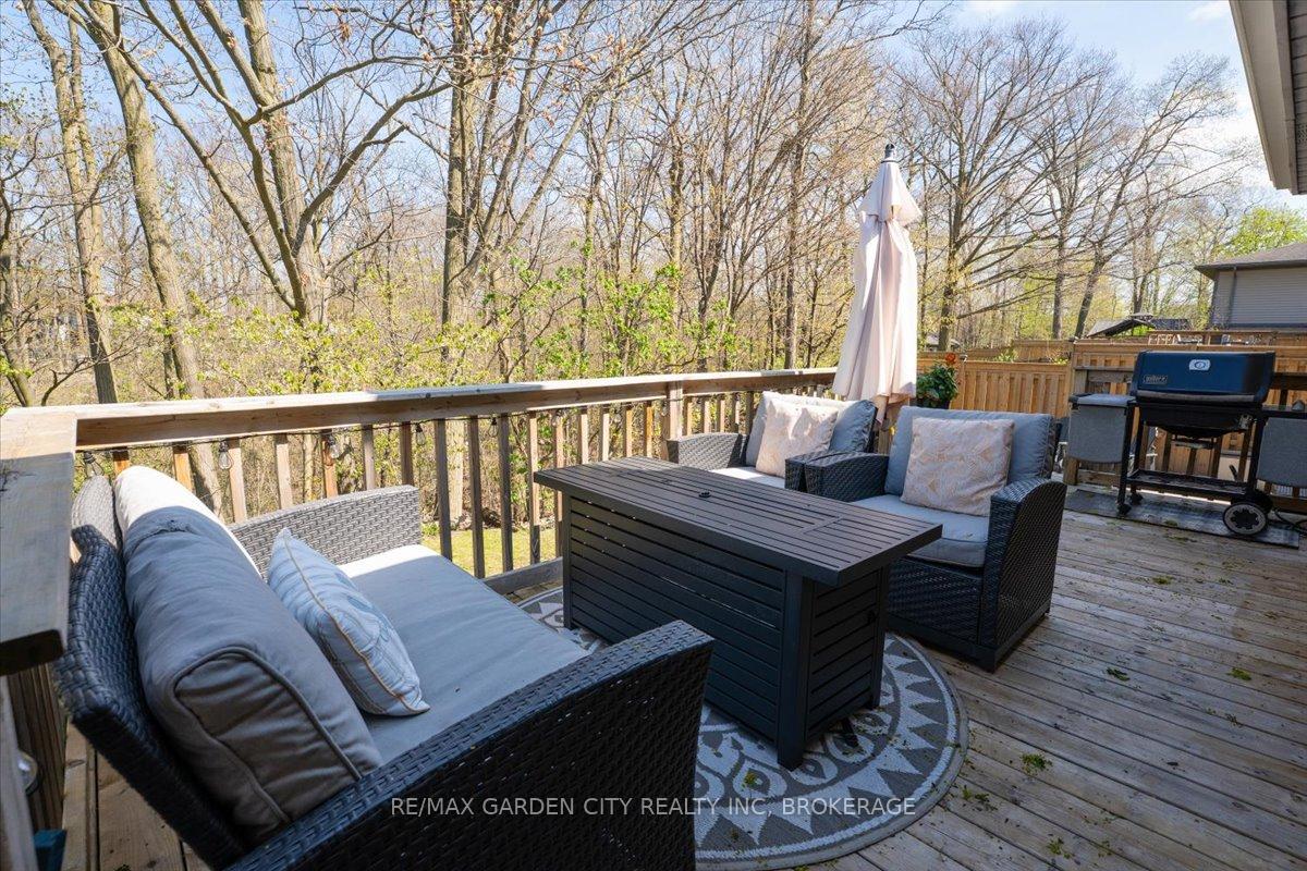 Photo 15 of 73 Alexandra Boulevard, St. Catharines, Secord Woods — HOMEH