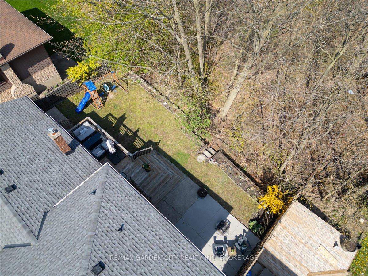 Photo 27 of 73 Alexandra Boulevard, St. Catharines, Secord Woods — HOMEH