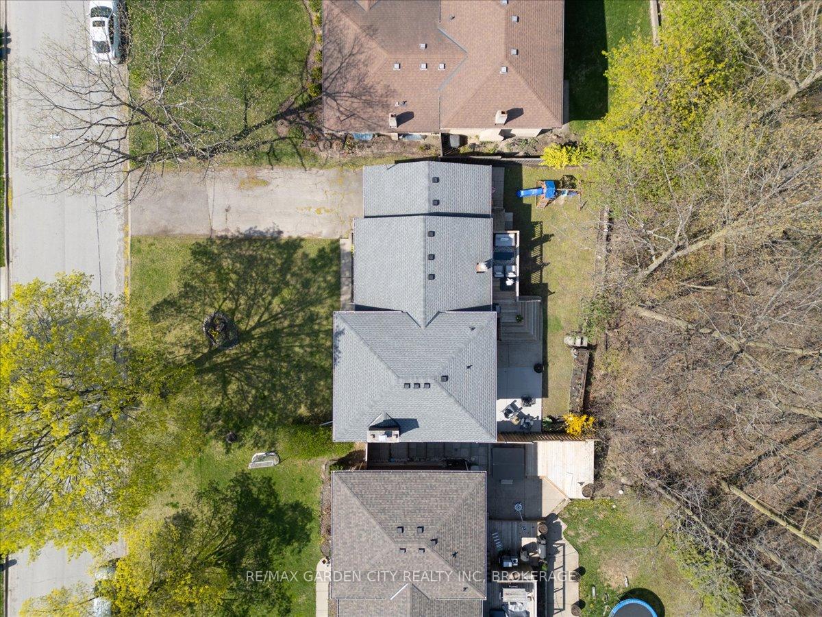 Photo 40 of 73 Alexandra Boulevard, St. Catharines, Secord Woods — HOMEH