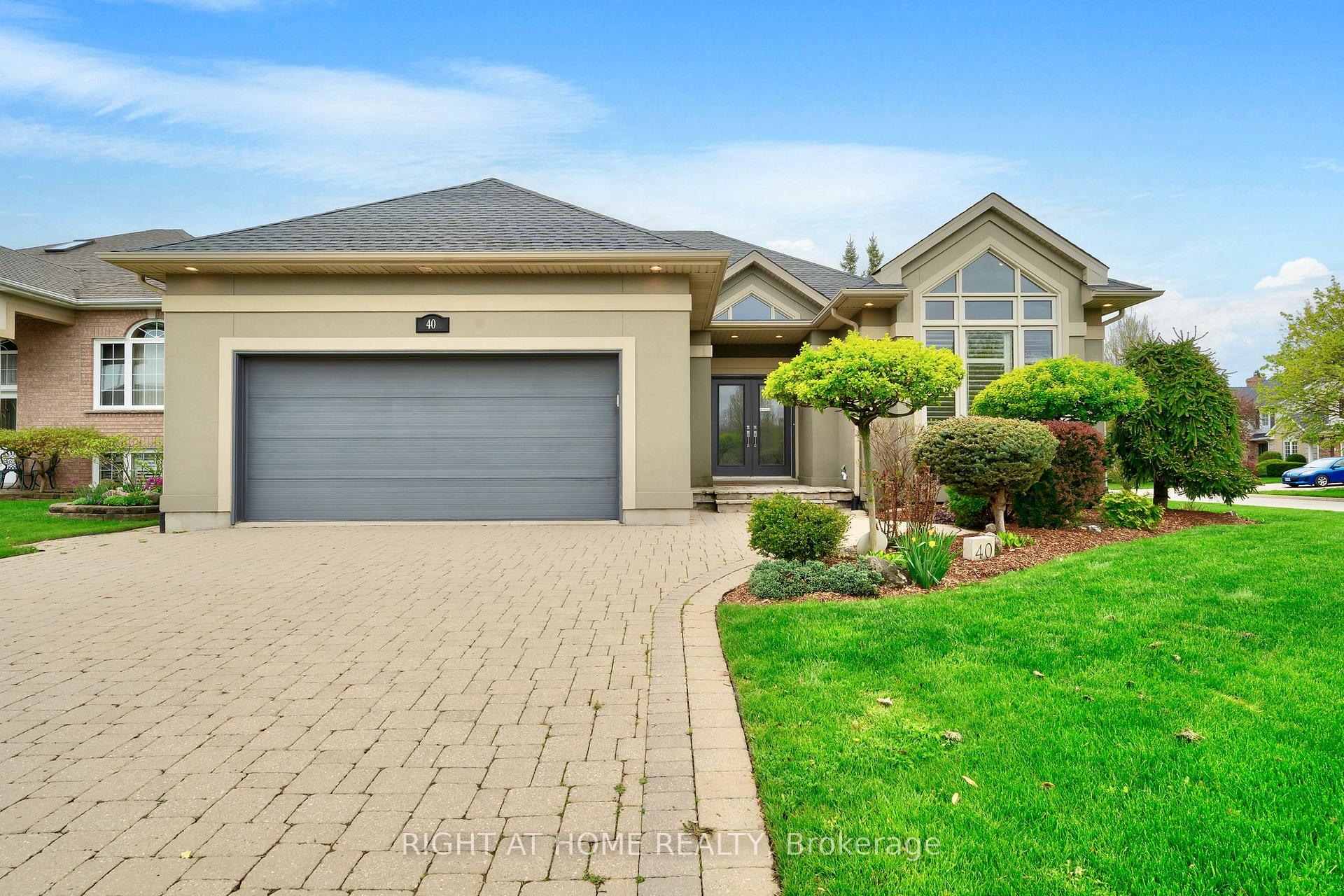Photo 1 of 40 Arbour Glen Drive, St. Catharines, Grapeview — HOMEH