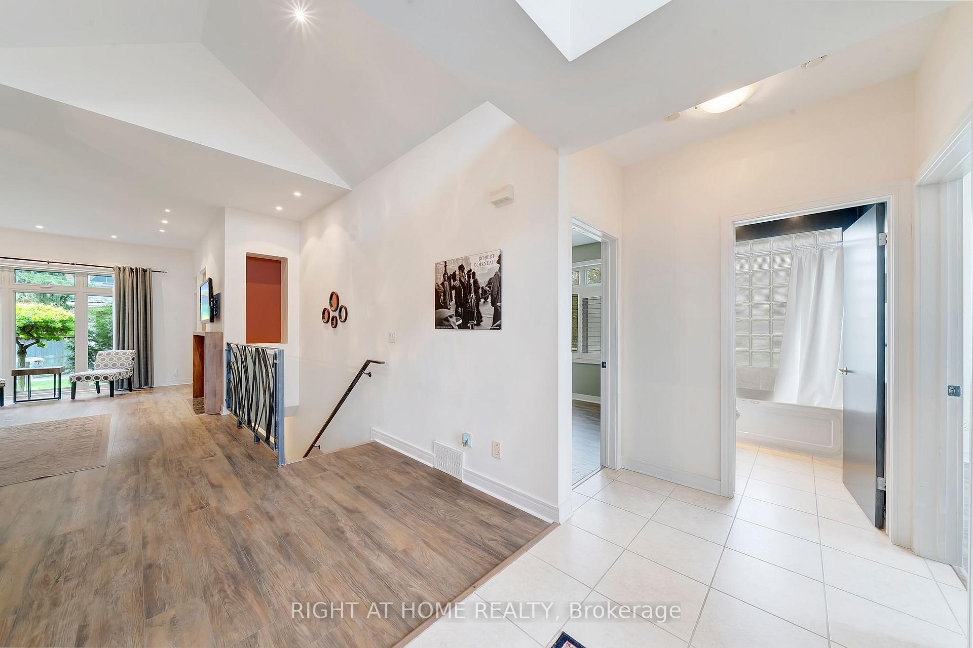 Photo 10 of 40 Arbour Glen Drive, St. Catharines, Grapeview — HOMEH