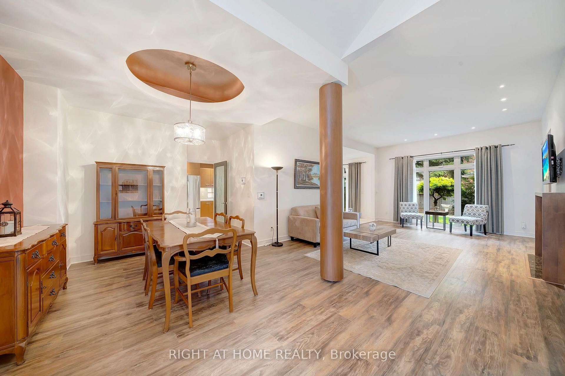 Photo 5 of 40 Arbour Glen Drive, St. Catharines, Grapeview — HOMEH
