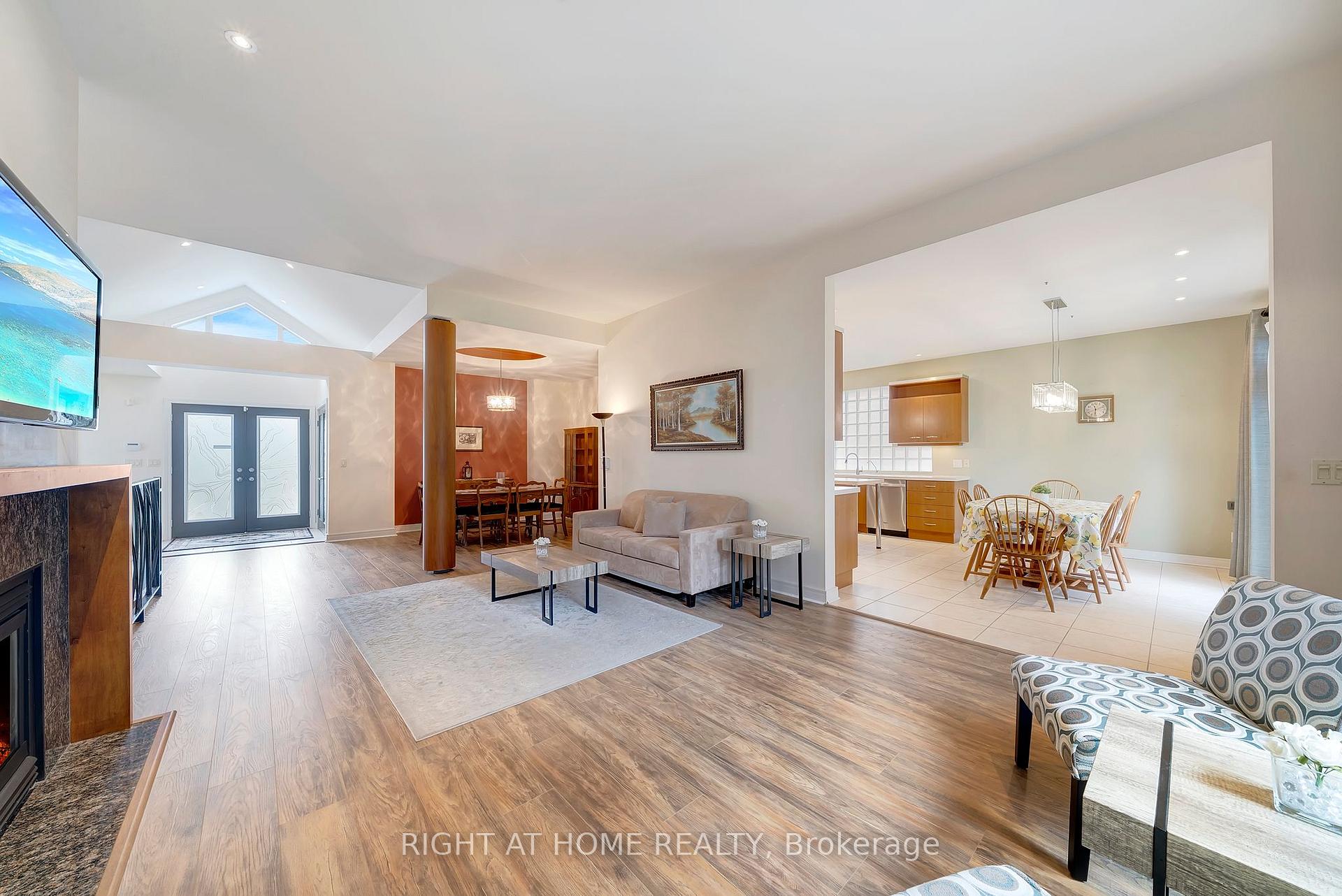 Photo 2 of 40 Arbour Glen Drive, St. Catharines, Grapeview — HOMEH