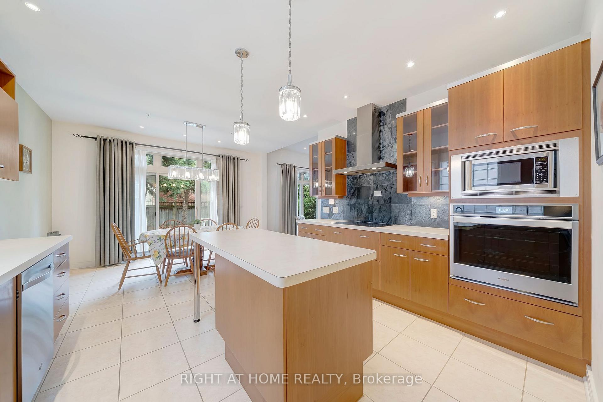 Photo 21 of 40 Arbour Glen Drive, St. Catharines, Grapeview — HOMEH