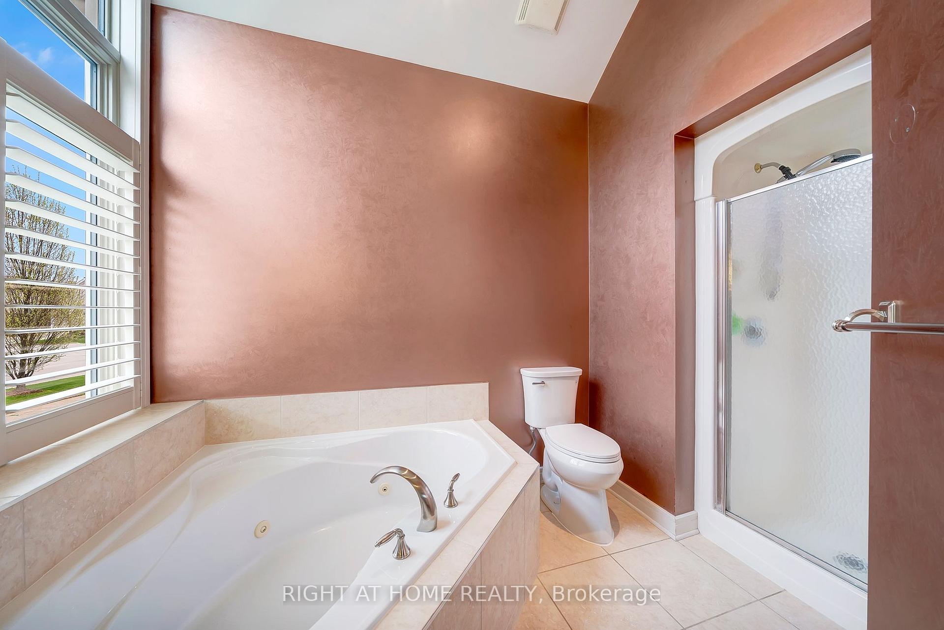 Photo 20 of 40 Arbour Glen Drive, St. Catharines, Grapeview — HOMEH