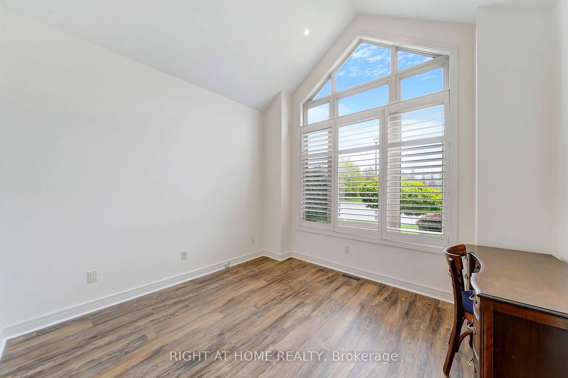 Photo 46 of 40 Arbour Glen Drive, St. Catharines, Grapeview — HOMEH