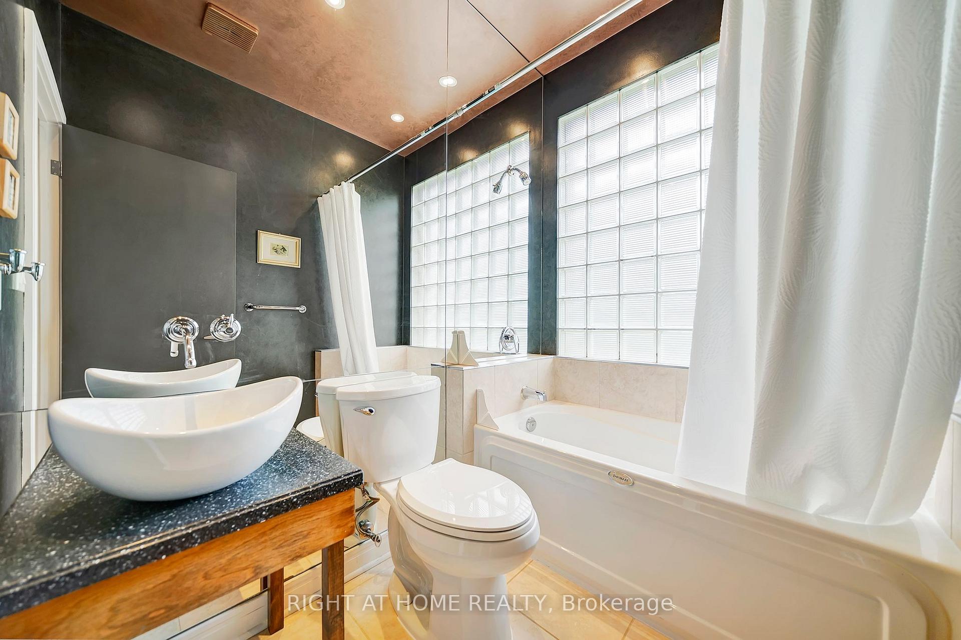Photo 32 of 40 Arbour Glen Drive, St. Catharines, Grapeview — HOMEH