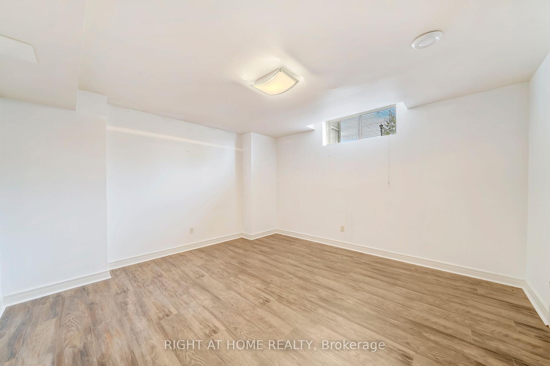 Photo 22 of 40 Arbour Glen Drive, St. Catharines, Grapeview — HOMEH