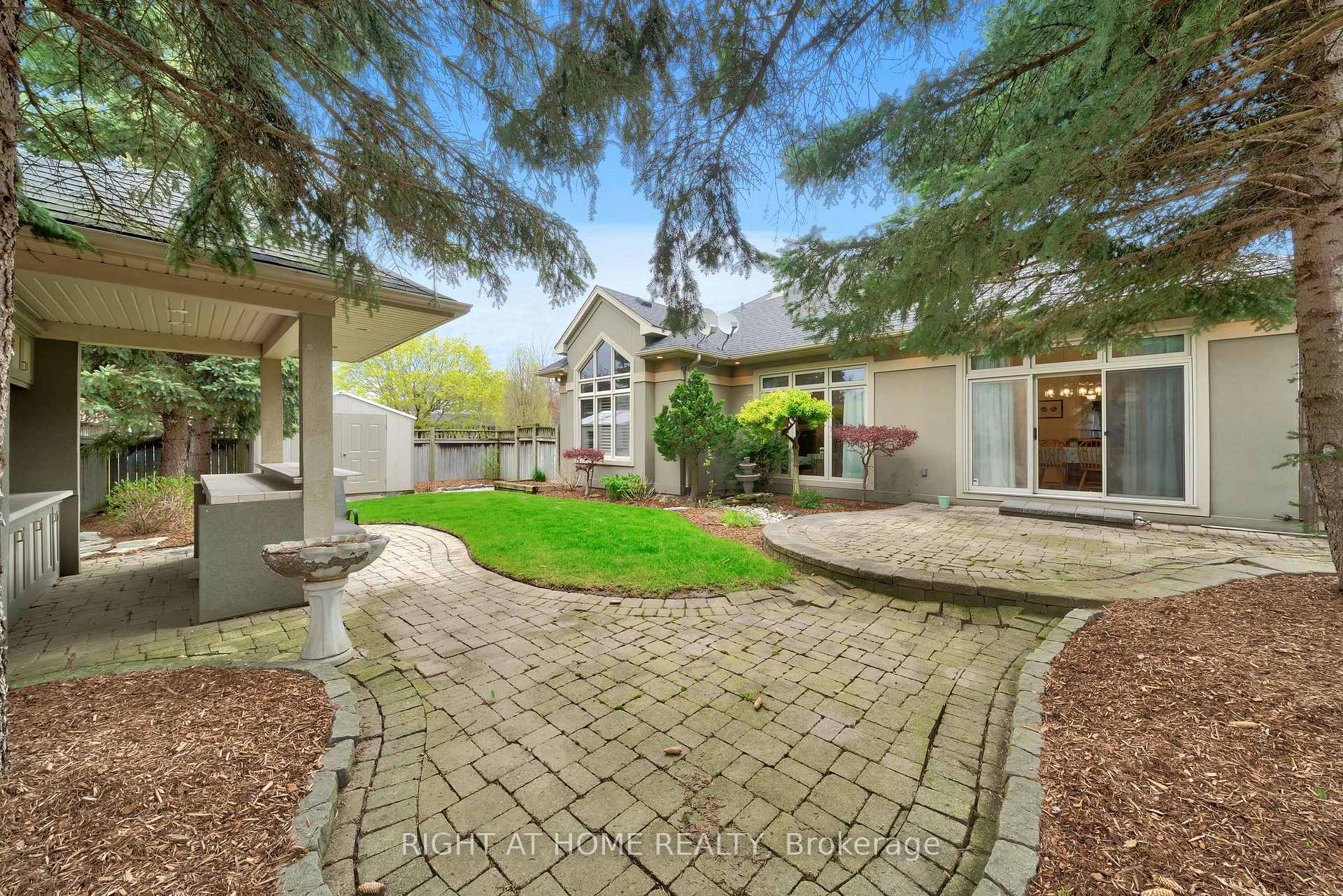 Photo 26 of 40 Arbour Glen Drive, St. Catharines, Grapeview — HOMEH