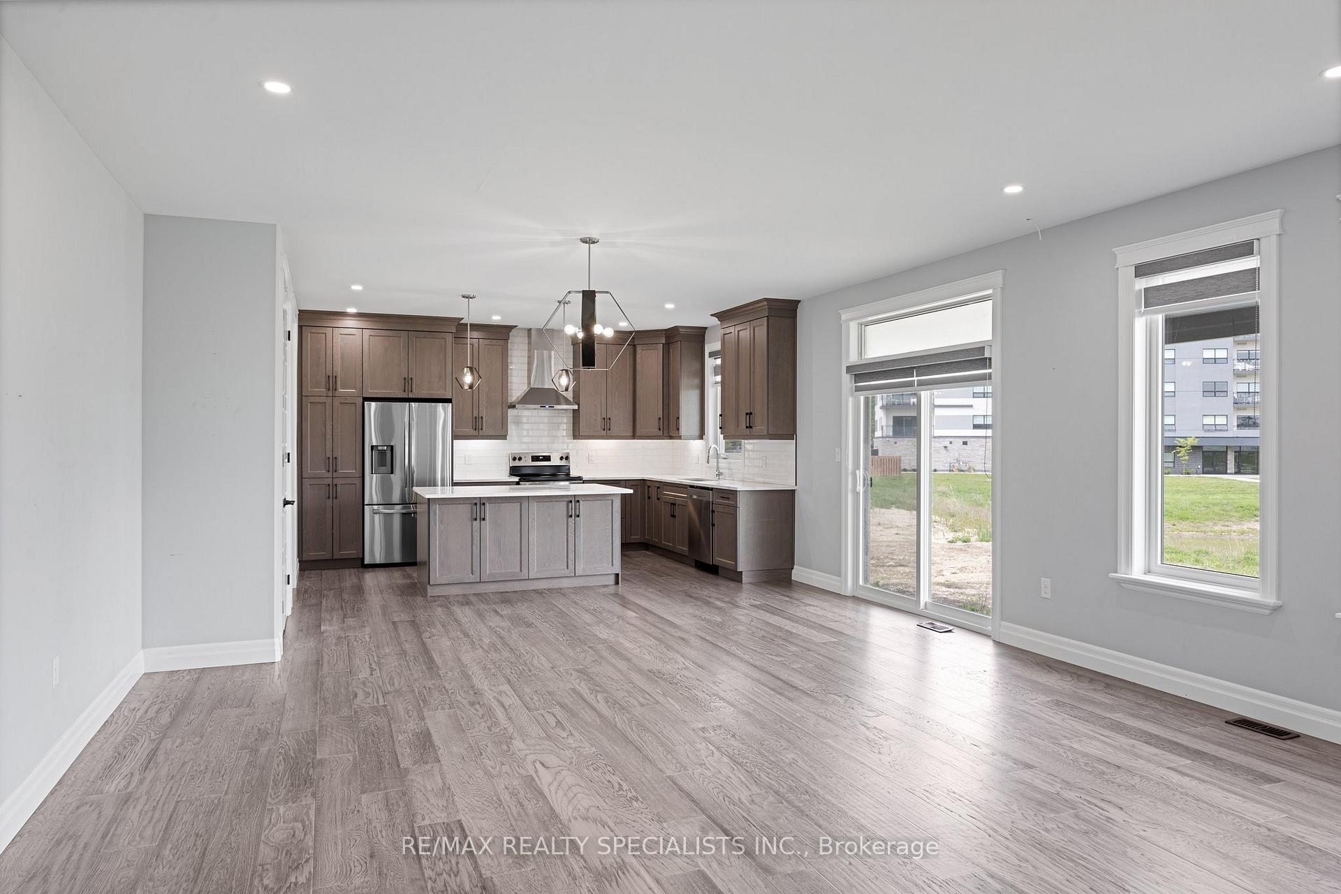 Photo 3 of 1544 Darfield Road, Windsor — HOMEH