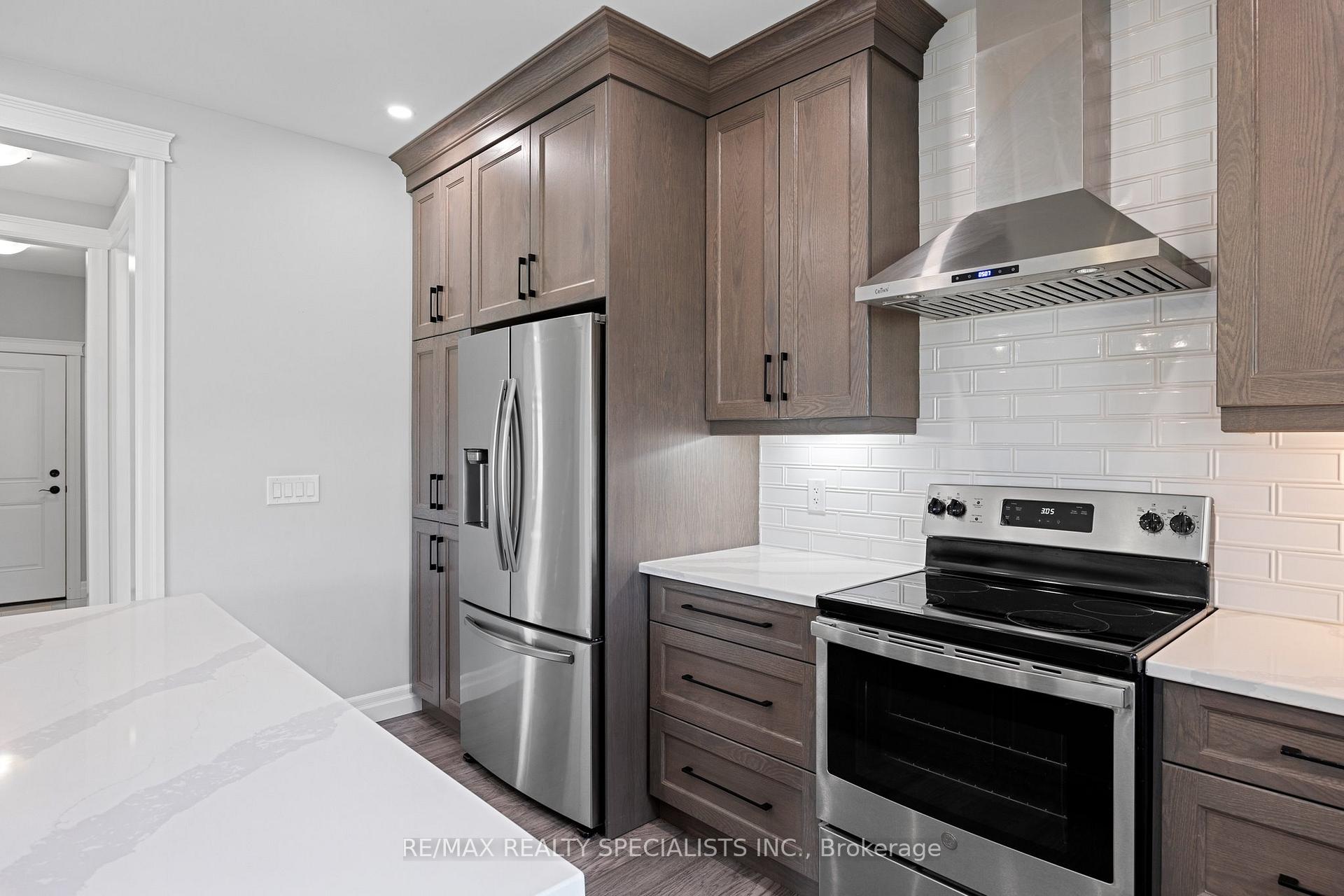 Photo 16 of 1544 Darfield Road, Windsor — HOMEH