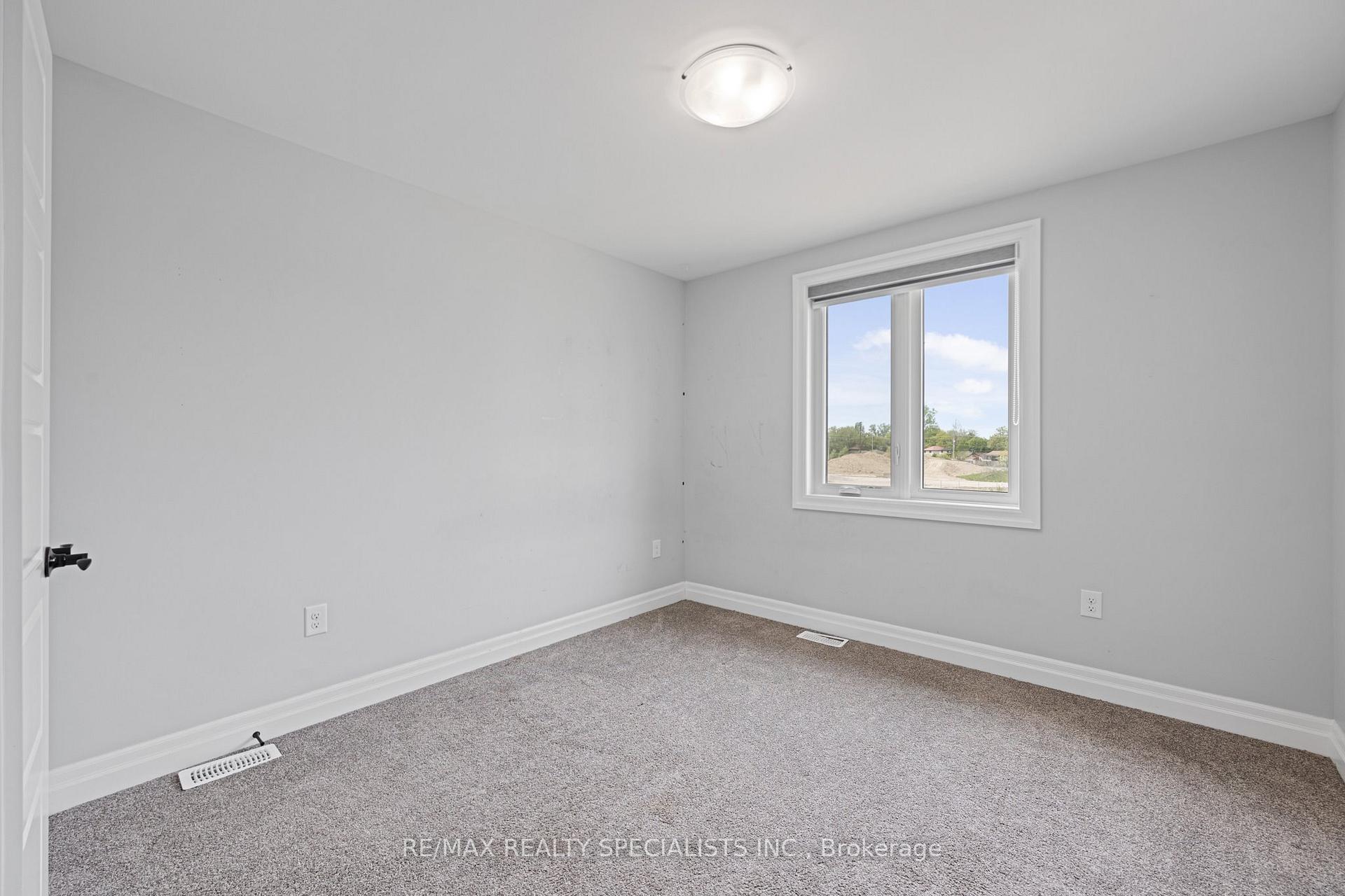 Photo 18 of 1544 Darfield Road, Windsor — HOMEH