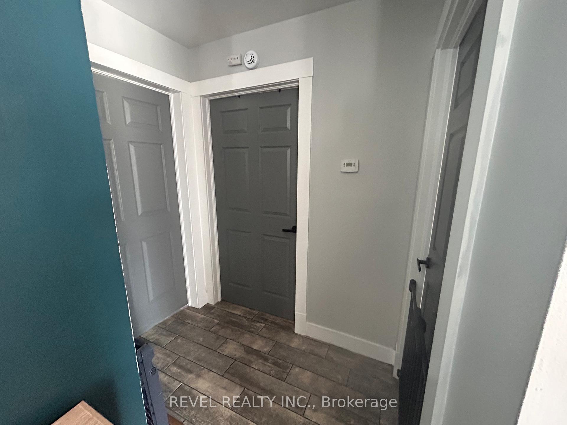 Photo 17 of 185 Fifteenth Avenue, Cochrane — HOMEH