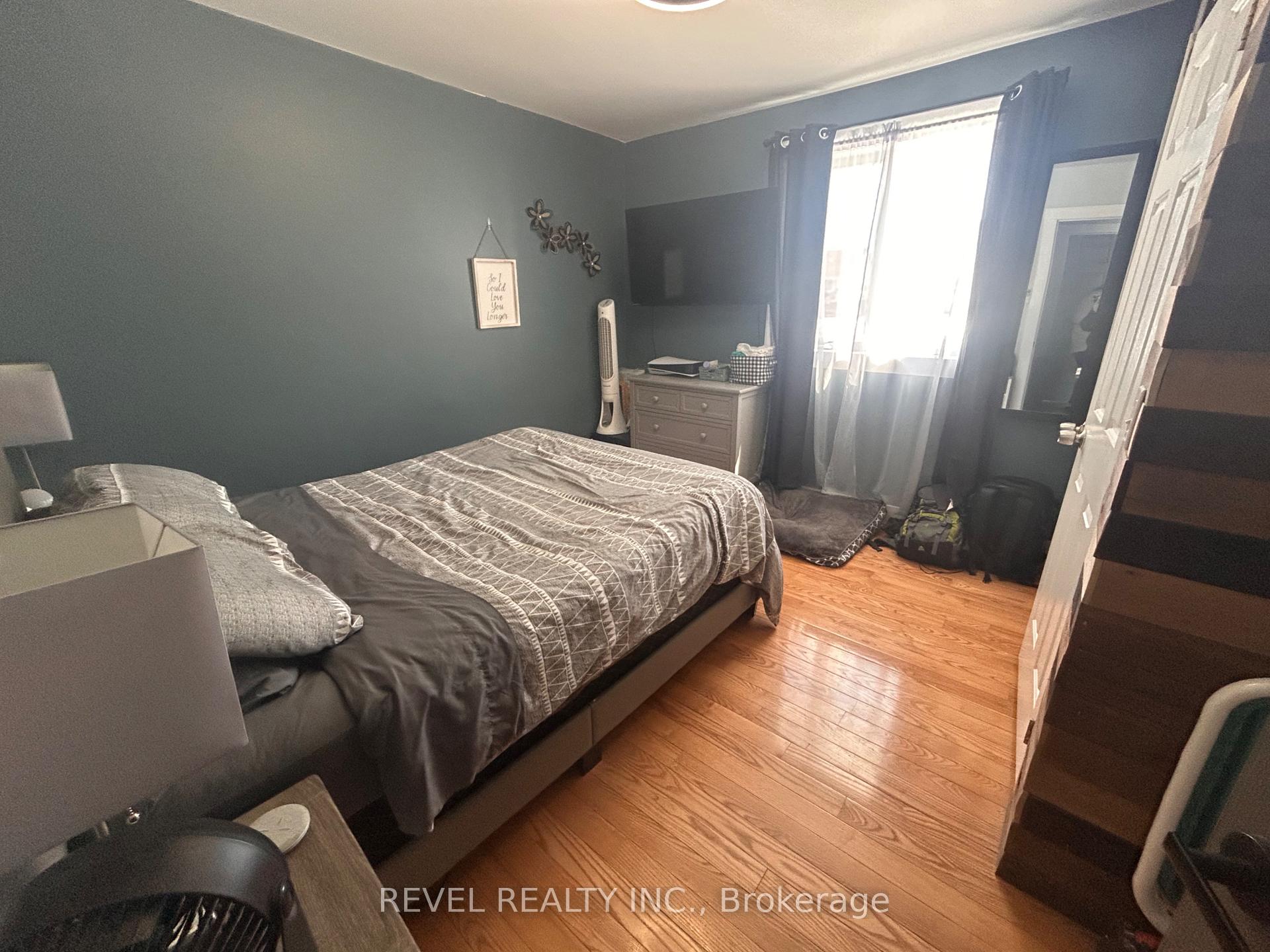 Photo 24 of 185 Fifteenth Avenue, Cochrane — HOMEH