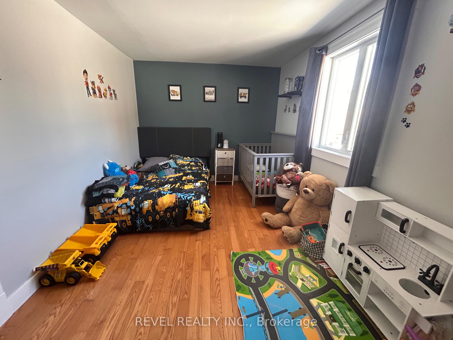 Photo 21 of 185 Fifteenth Avenue, Cochrane — HOMEH